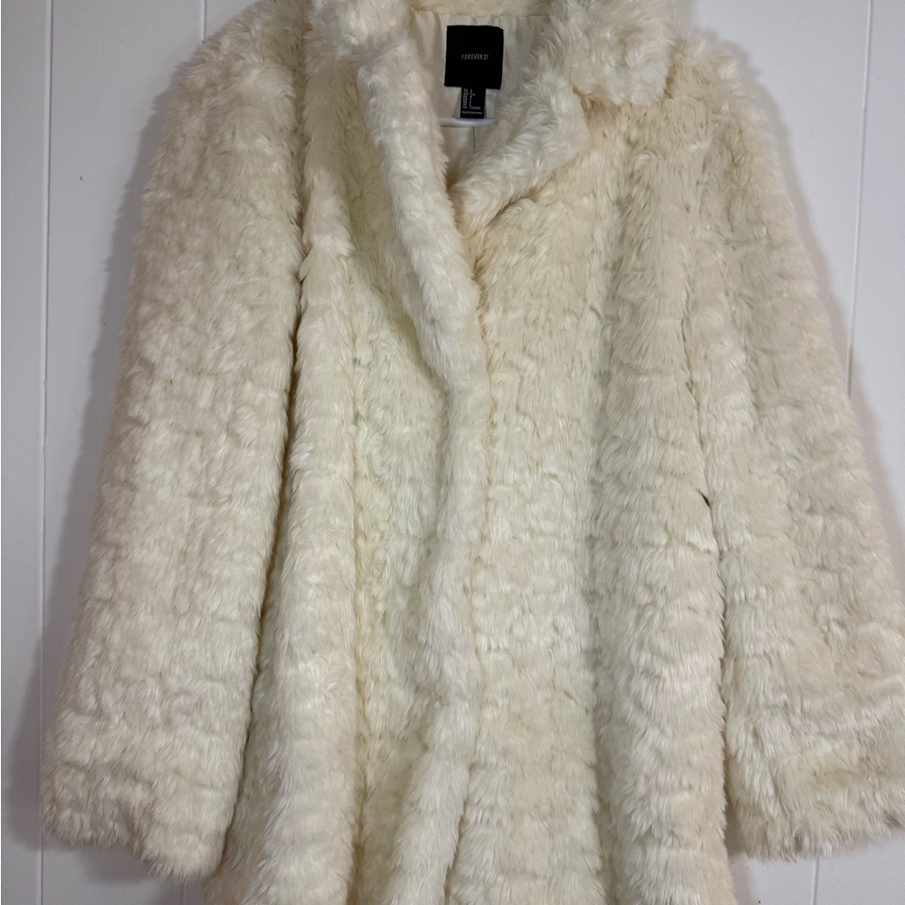Luxurious Cream Faux Fur Coat